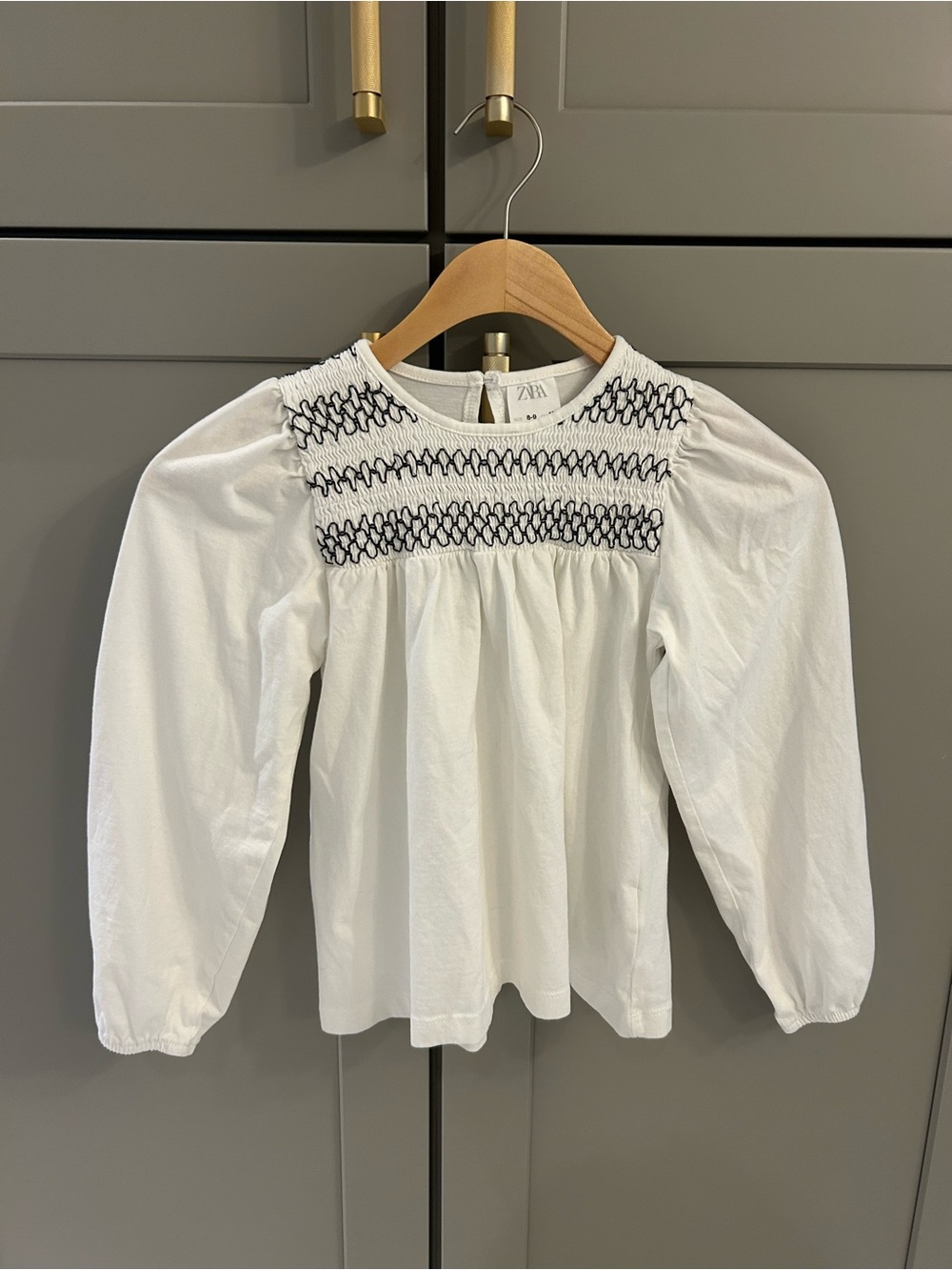 🤍 Zara White Long-Sleeve Smocked Top with Black Detail